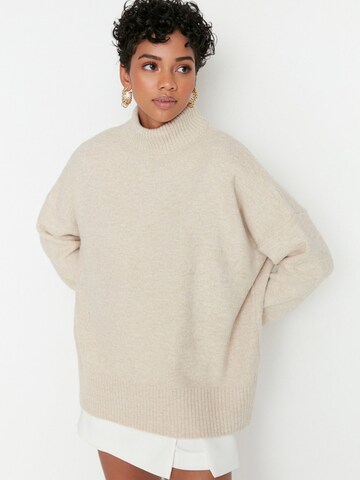 Trendyol Sweater in Grey