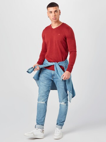 TOM TAILORRegular Fit Pulover - crvena boja