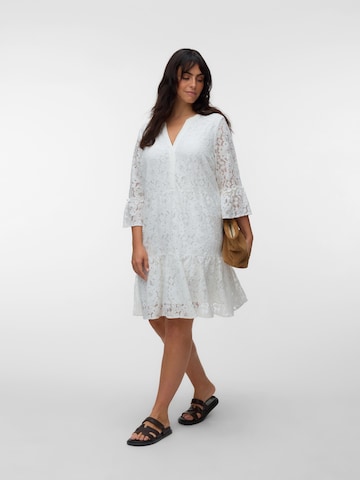 Vero Moda Curve Tunika 'VMHONEY' i vit