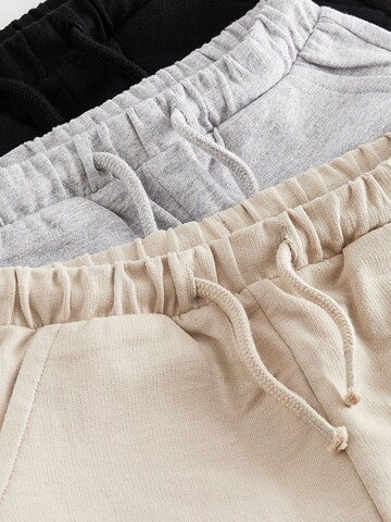 regular Pantaloni di Next in beige