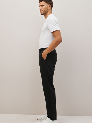 Regular Pantalon chino Next en noir