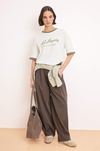 Trendyol Shirt in White