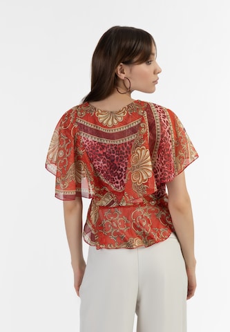 faina - Blusa em vermelho