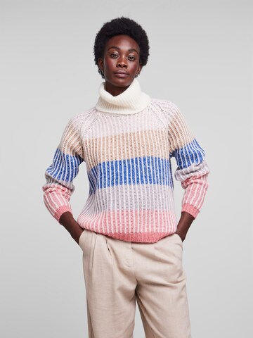 Pull-over 'Lennis' Y.A.S en mélange de couleurs : devant