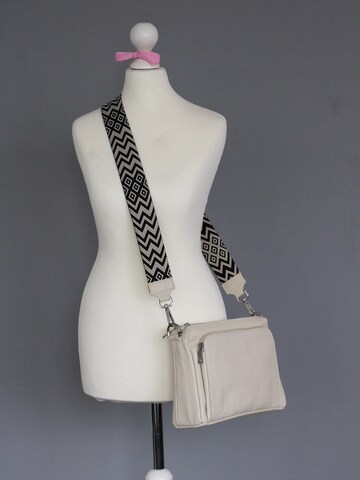 Adel Bags Skuldertaske 'Becky' i beige