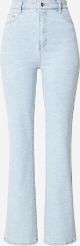 Hoermanseder x About You Flared Jeans 'Evelyn' in Blue: front