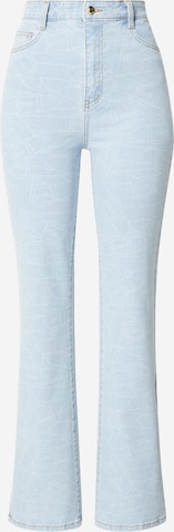 Hoermanseder x About You Flared Jeans 'Evelyn' in Blue: front