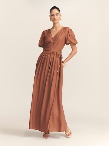 St MRLO Kleid 'Remi' in Braun: Vorderseite