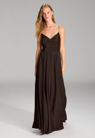 HEY KYLA Kleid in Braun: Vorderseite