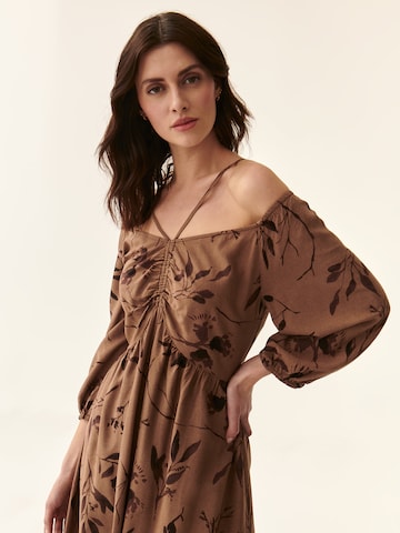 Robe 'PALMIKA' TATUUM en marron