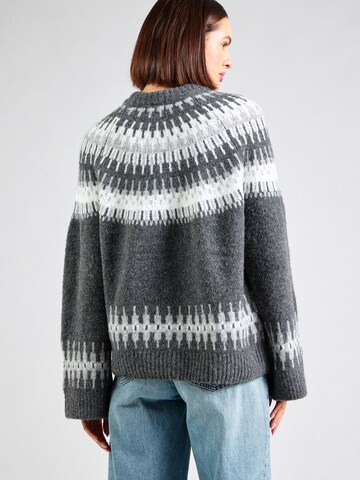 Pull-over 'YASFAIRY' YAS en gris