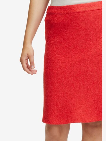 Betty Barclay Skirt in Red