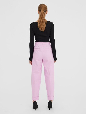 VERO MODA Tapered Pleat-Front Pants 'Aviaya' in Purple