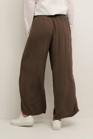 Wide leg Pantaloni 'Dacia' di Kaffe in verde