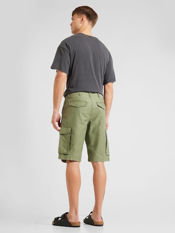 WRANGLER Regularen Kargo hlače 'CASEY' | zelena barva