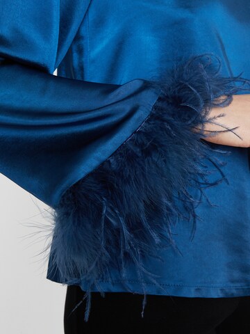 Ana Alcazar Top 'Sibala' in Blau