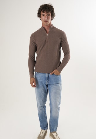 Felix Hardy Sweater in Brown