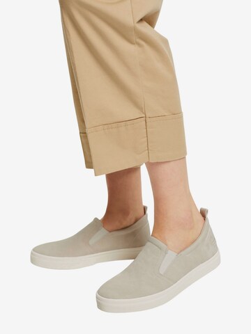 ESPRIT Slip-Ons in Grey: front