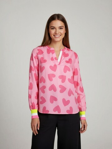 salzhaut Blouse 'Blied' in Pink: front