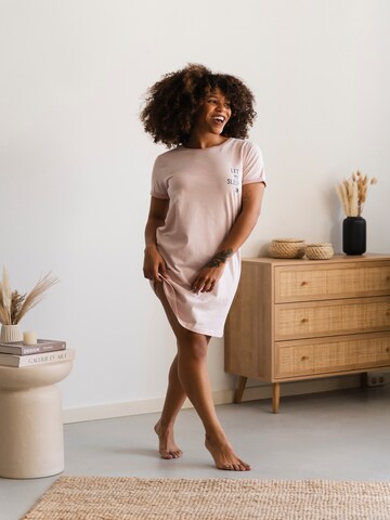 By Louise Nightgown 'Essential' in Pink