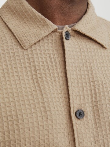 JACK & JONES - Ajuste regular Camisa en beige