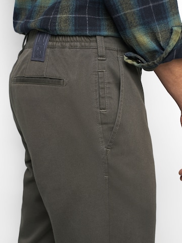 Regular Pantalon chino 'M5 Move 2-6502' MEYER en vert