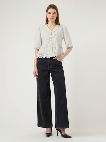 YAS - Blusa 'YASCORNELIA' en blanco