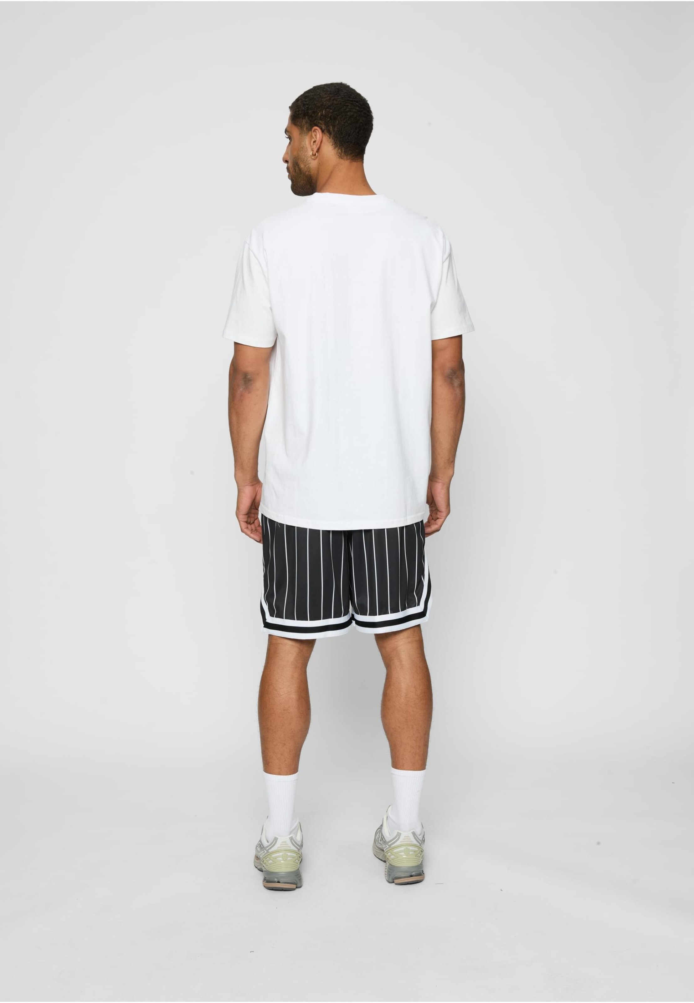 Urban Classics T-Shirt in Schwarz