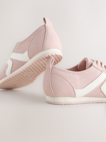 Next Sneaker in Pink