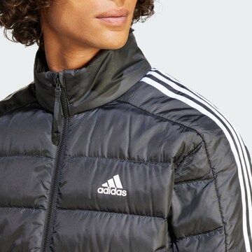 ADIDAS SPORTSWEAR Outdoorjacke 'Essentials' in Schwarz