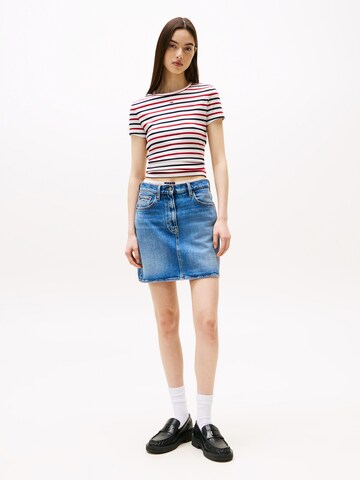 Tommy Jeans Μπλουζάκι 'ESSENTIAL' σε λευκό