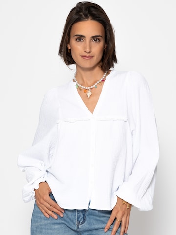 SASSYCLASSY Blouse in White