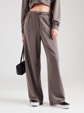 regular Pantaloni 'Mala' di ABOUT YOU in grigio: frontale