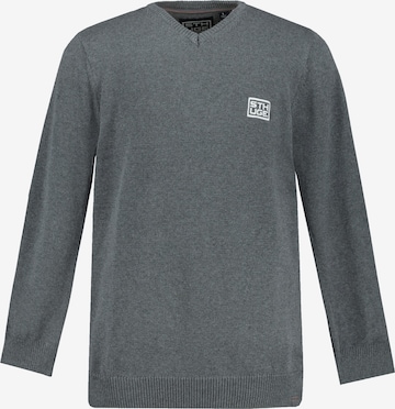 STHUGE Pullover in Grau: front