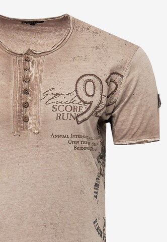 Rusty Neal T-Shirt in Beige
