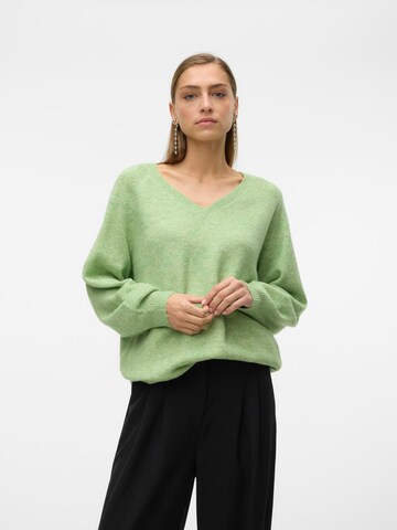 VERO MODA Свитер 'LEAF' в Зеленый: спереди