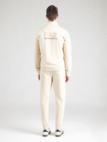 EA7 Emporio Armani Juoksupuku värissä beige