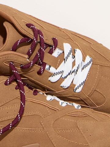 Friends Like These Platform trainers in Brown