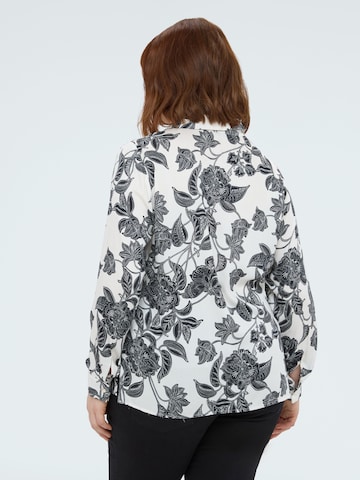 Fiorella Rubino - Camiseta en negro