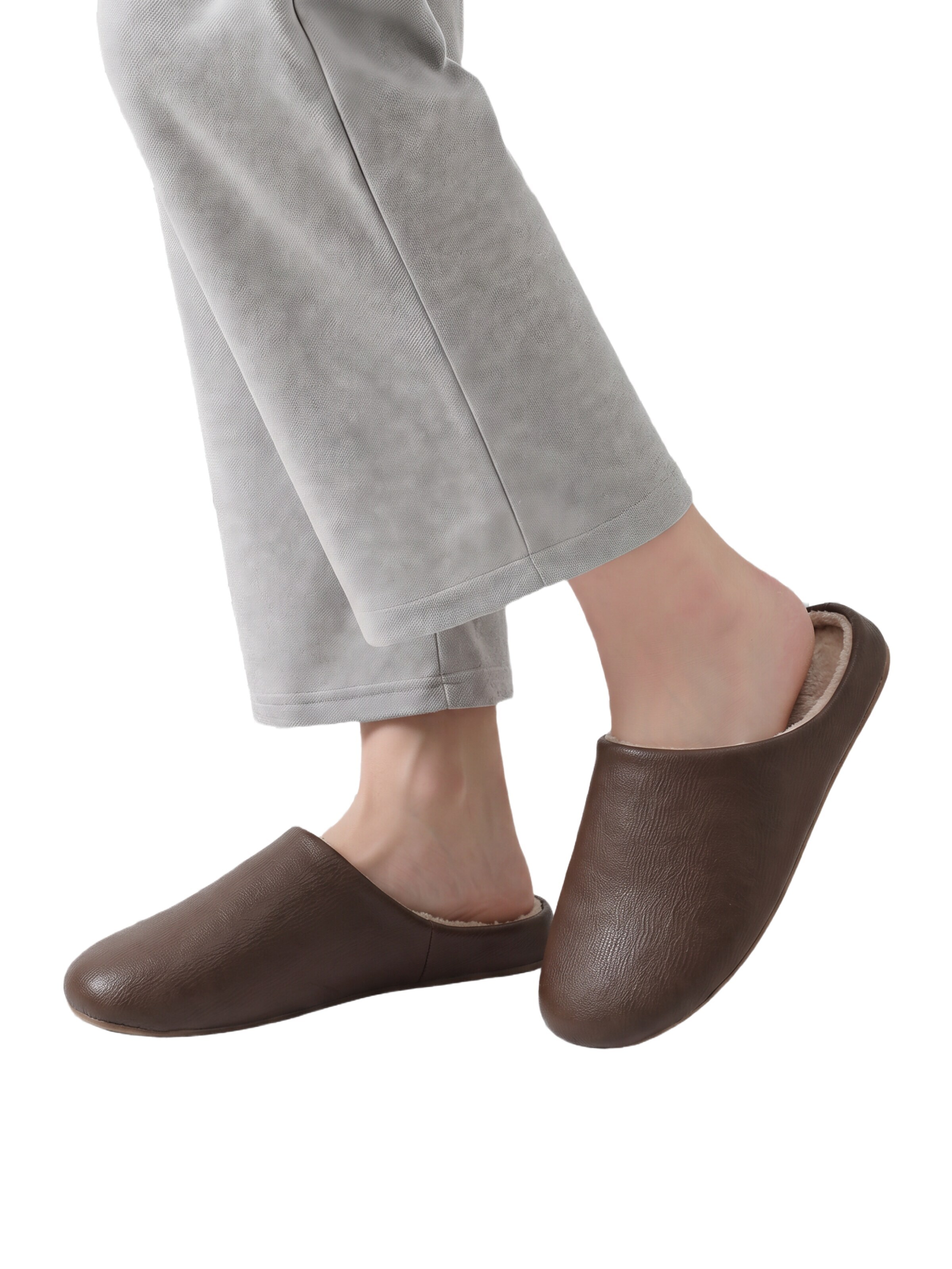 BONVERANO Slippers in Brown