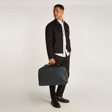 Calvin Klein Reisetasche "Must" in Schwarz: Vorderseite