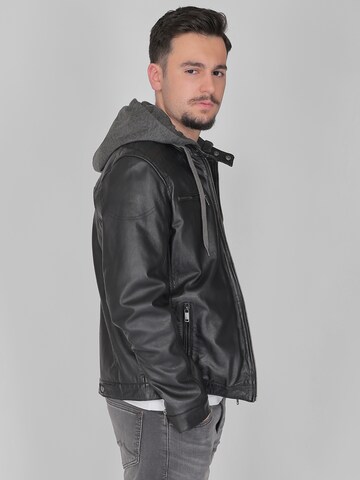 MUSTANG Jacke 'Foster' in Schwarz