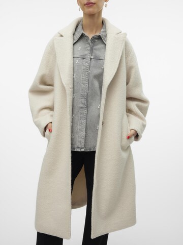 VERO MODA Tussenmantel in Beige