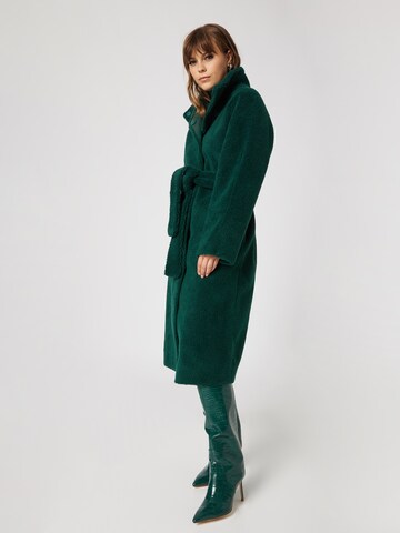 Katy Perry exclusive for ABOUT YOU Winter Coat 'Joelle' in Green: front