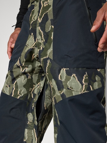 COLUMBIA Loosefit Παντελόνι φόρμας 'Coreshot™' σε πράσινο