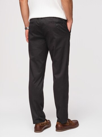 Ombre Regular Chinohose in Schwarz