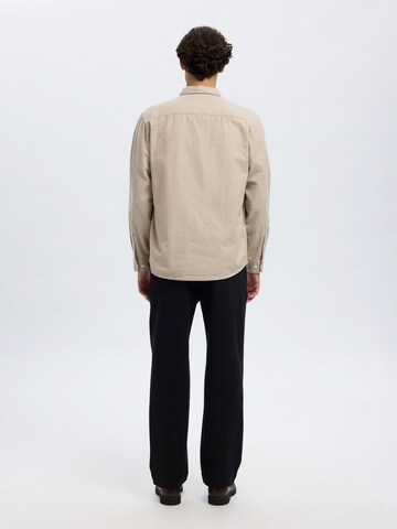 SELECTED - Regular Fit Camisa 'SLHNOAH' em bege