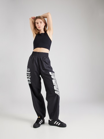 ADIDAS ORIGINALS Loosefit Housut 'Side  Graphics' värissä musta