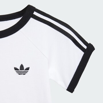 ADIDAS ORIGINALS Shirts '3 STRIPE' i hvid