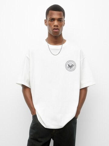 Pull&Bear Shirt in White: front